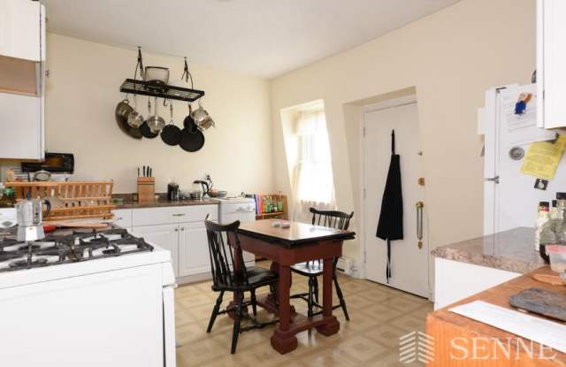 11 Pleasant Ave. photos photos