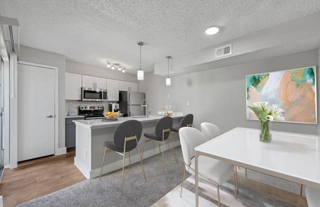 Eastbank Apartments Gallery 3