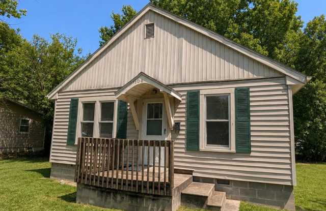 LAMAR MO!! 3 BEDROOM / 1 BATHROOM!!! Gallery 1
