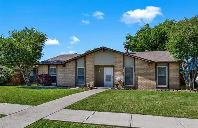 4924 Walker Drive Gallery 2