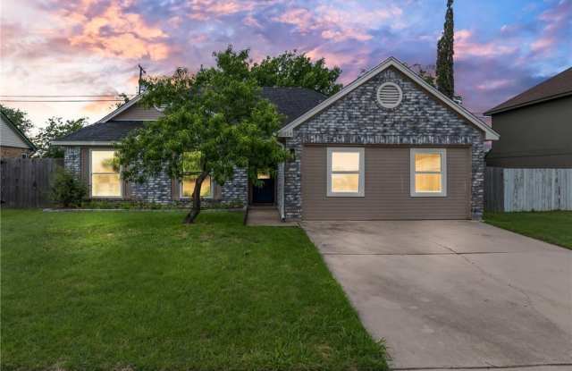 2804 Bluejay Drive photos photos