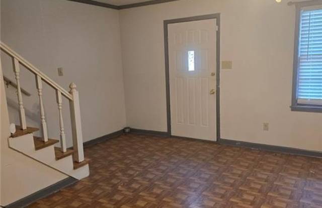 2230 Kings Gate Circle SW photos photos