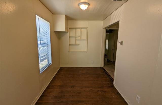 2826 Maryland Avenue Gallery 3