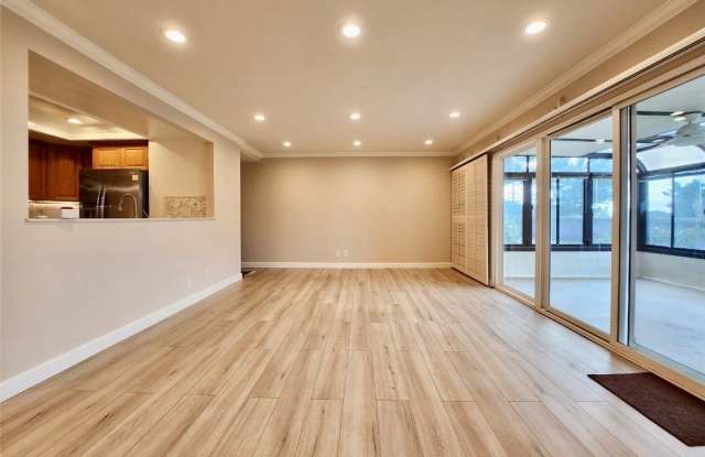 13616 La Jolla Circle Gallery 3