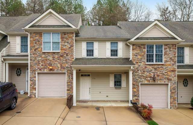 Move-In-Ready 2 Bed 2.5 Ba Townhome In Pickett Park! photos photos