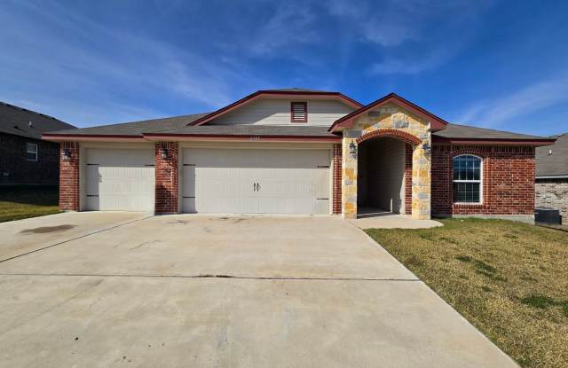 NEW IN MANAGEMENT - AVAILABLE NOW! photos photos