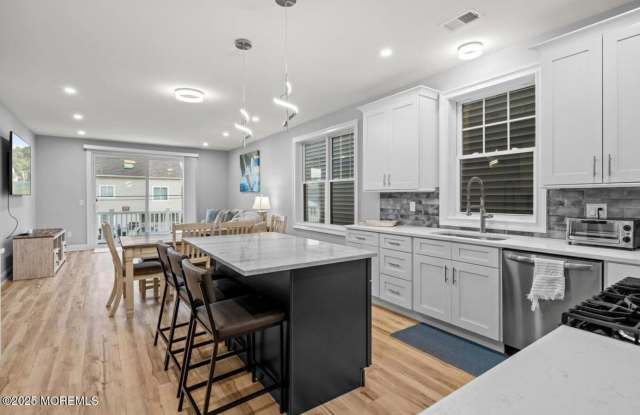 205 Carteret Avenue - 205 Carteret Avenue, Seaside Heights, NJ 08751