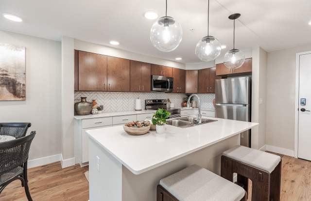 Flatiron Flats Apartments Gallery 2
