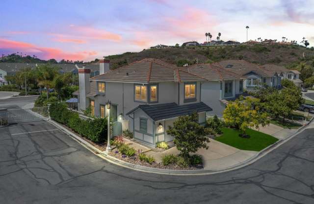 Immaculate 3 Bed, 2.5 Bath in Laguna Shores, Carlsbad! - 4759 Bryce Circle, Carlsbad, CA 92008