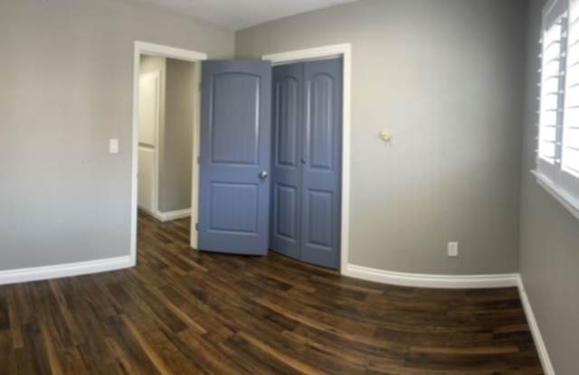 3 Bed, 2 Bath Home Gallery 4