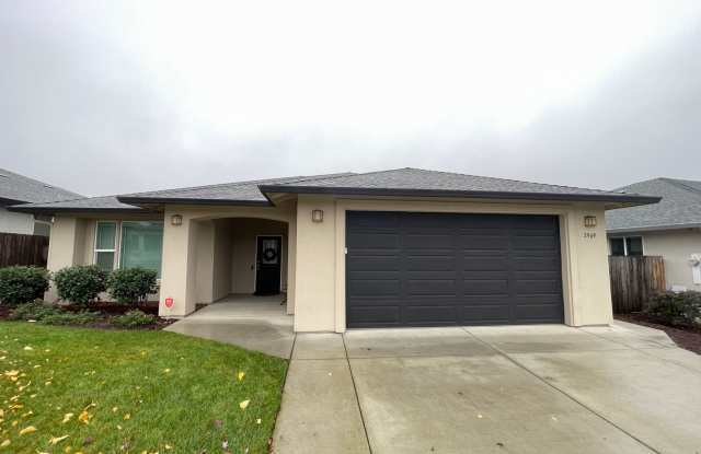 Chico 3 bed 2 bath luxury Belvedere neighborhood, 1800 sqft living space - 2969 Wingfield Avenue, Chico, CA 95928