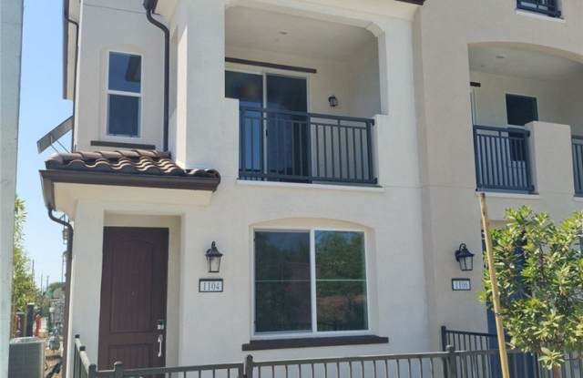 1104 Cardinal Way photos photos