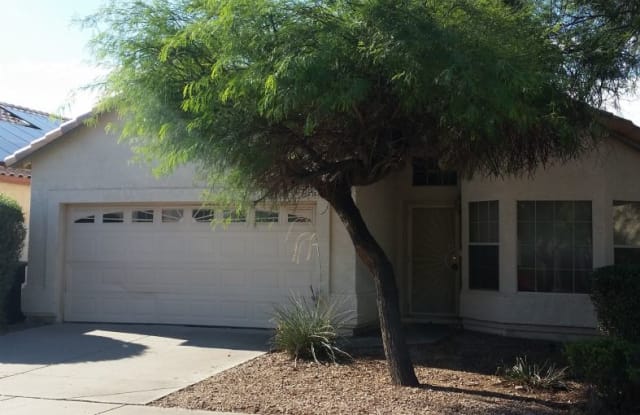 275 W Amoroso - 275 West Amoroso Drive, Gilbert, AZ 85233