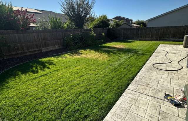 4 bedroom 2 bath House for RENT Gallery 3