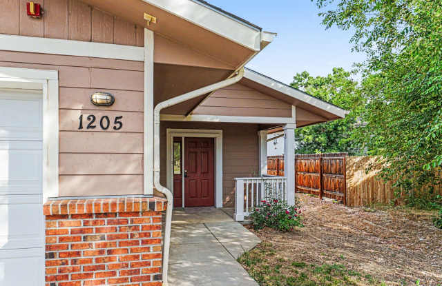 3 Bedroom 1 bath Duplex available in Loveland Gallery 3