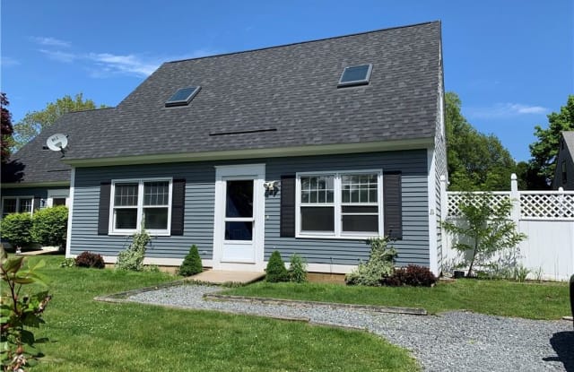 66 Continental Drive - 66 Continental Drive, Newport East, RI 02842