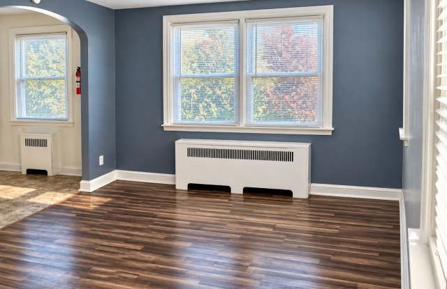 7708 Woolston Ave (LO) Gallery 3