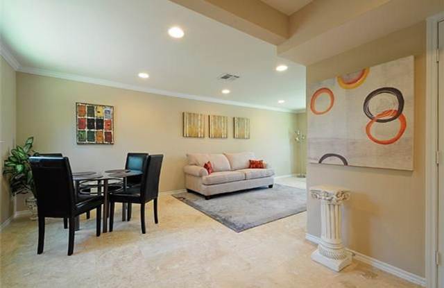 6812 Syracuse Cove Gallery 4