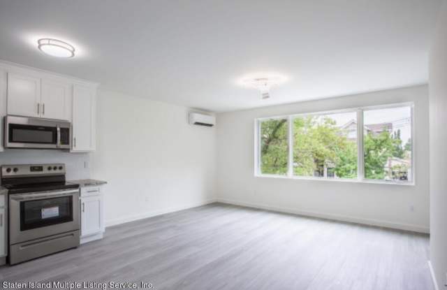 297 Cromwell Avenue Gallery 3
