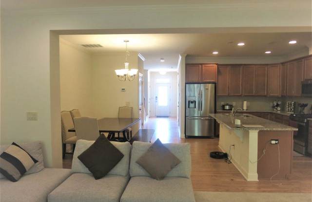 319 Roberts Ridge Drive Gallery 4