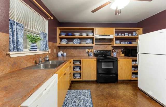 230 Private Road 7422 Gallery 2