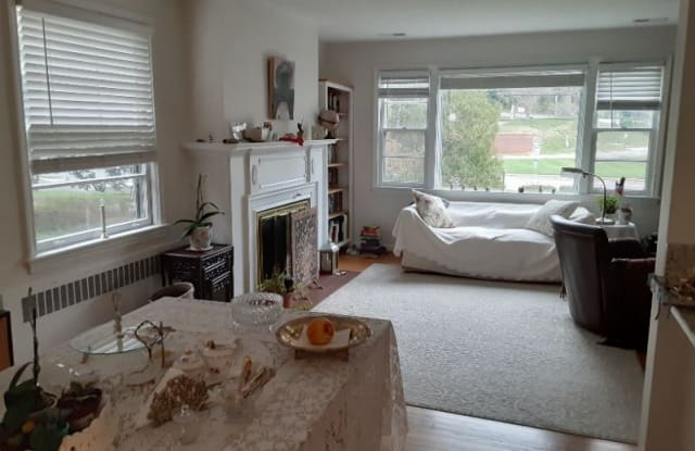 5518 Massachusetts Avenue 1 - 5518 Massachusetts Avenue, Bethesda, MD 20816