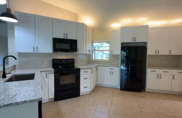 1800 Towering Oak Drive Gallery 4