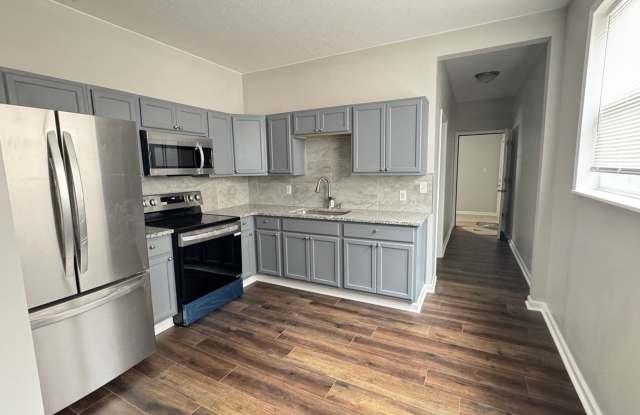Charming 3BR Duplex in Muncie photos photos