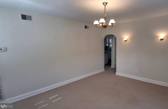 8102 GARLAND Avenue unit: 1 Gallery 4