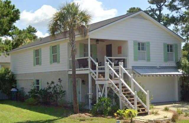 105 Travellers Way photos photos