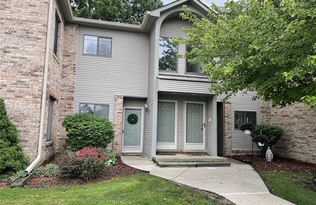 42595 LILLEY POINTE Drive - 42595 Lilley Pointe Dr, Wayne County, MI 48187
