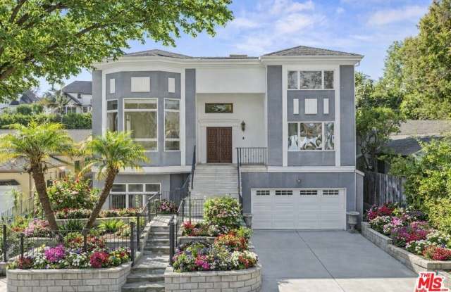 865 Warner Ave photos photos