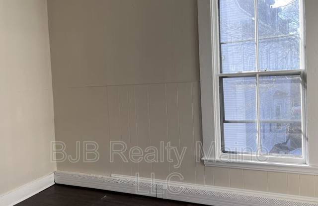 126 Emery Street Gallery 4