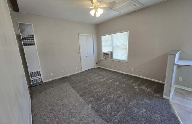 208 S Main Street Gallery 4