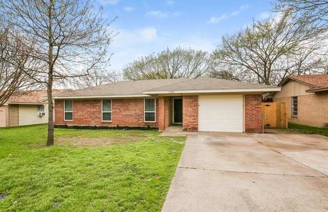 1122 Neptune Drive - 1122 Neptune Drive, Cedar Hill, TX 75104