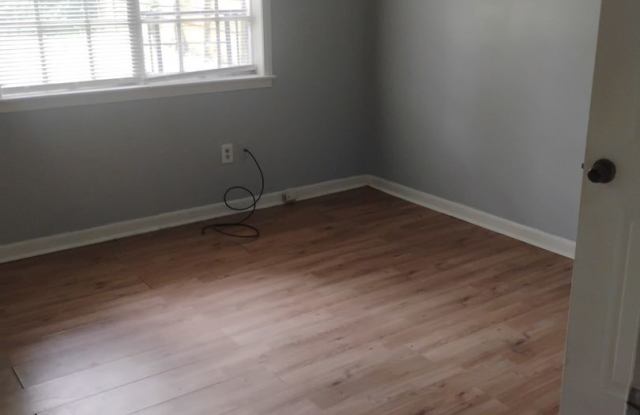 Three Bedroom One Bath Home in Frayser photos photos