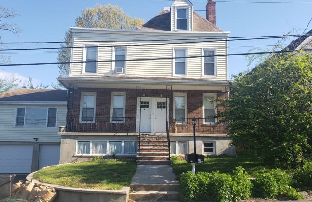 17 Clinton Street - 17 East Clinton Street, Valhalla, NY 10595 17 Clinton Street - 17 East Clinton Street, Valhalla, NY 10595