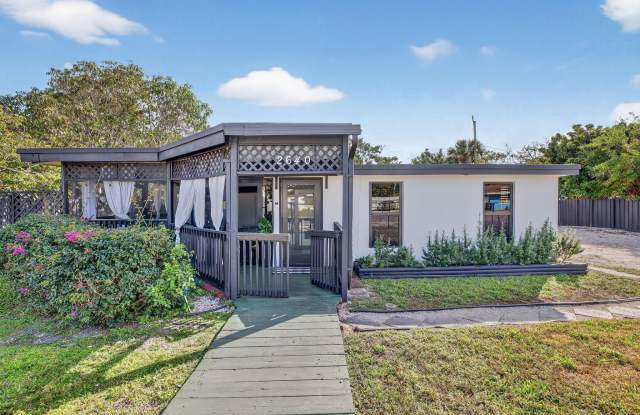 2640 SW 6th Court unit: 1 photos photos