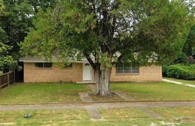 203 N Main photos photos