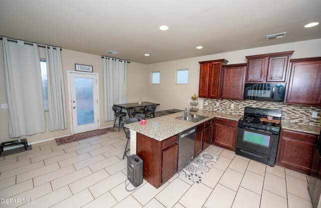 3800 LOMA CALDERA Gallery 3