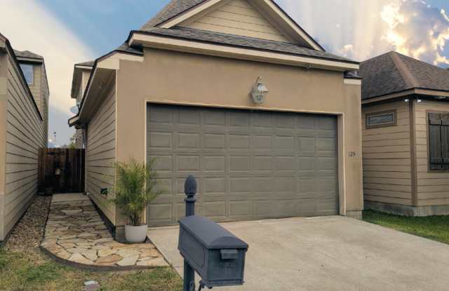 Luxury Awaits in Miramar! photos photos Luxury Awaits in Miramar! photos photos