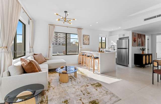 1144 SW 4th St photos photos