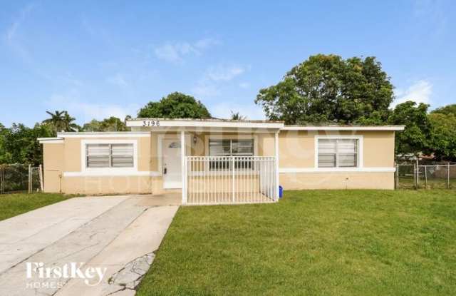 3196 North Seacrest Boulevard photos photos