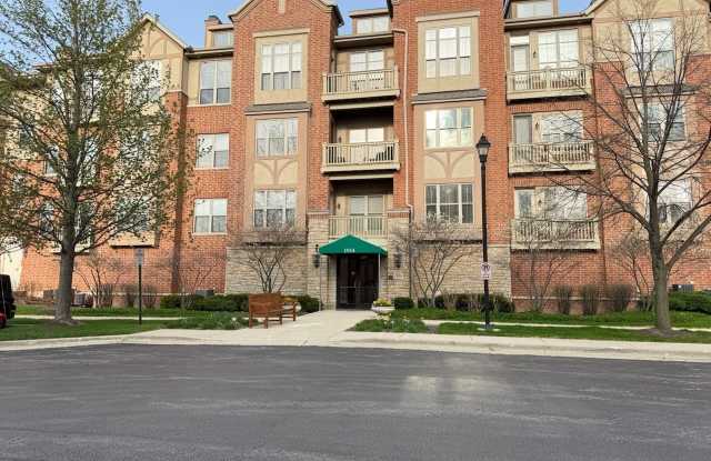 1914 Farnsworth Lane - 1914 Farnsworth Lane, Northbrook, IL 60062