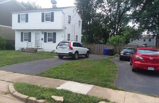 600 N GREENBRIER STREET - 600 North Greenbrier Street, Arlington, VA 22203