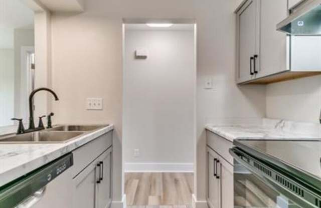 1118 Top-O-Hollow Road - 1118 Gallery 4