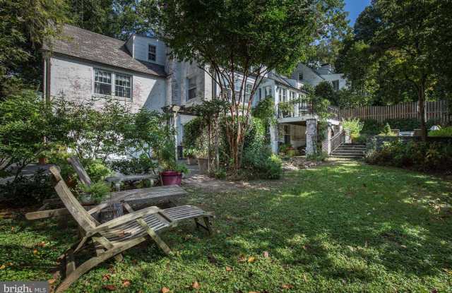 5080 LOWELL STREET NW Gallery 4
