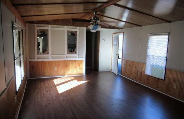 109 Crosslake Lane Gallery 2