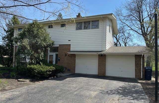 921 Wilmot Road photos photos
