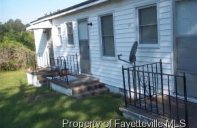 101-6 Bogard Circle - 101 Bogard Circle, Spring Lake, NC 28390